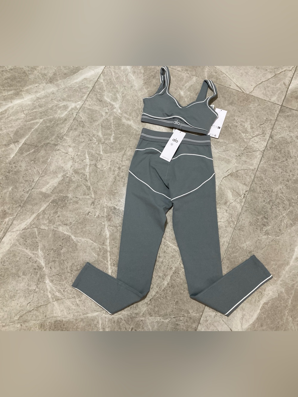 ALO Yoga Gray Sculpting Leggings & Sports Bra Set with White Piping
